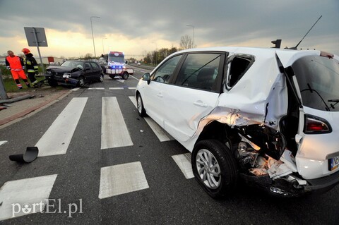 Golfem uderzył w renault (aktualizacja)