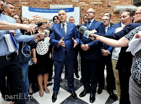 Grzegorz Schetyna o uchodźcach i przekopie
