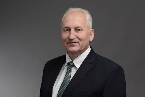 Gustaw Brzezin będzie nowym marszałkiem