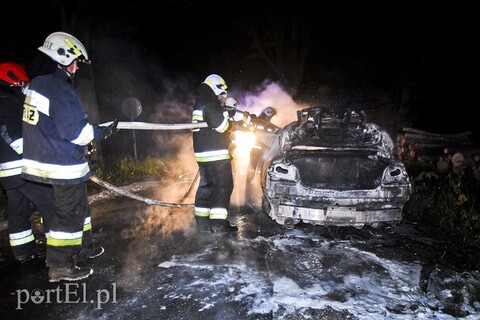 Infiniti spłonęło doszczętnie przy S22
