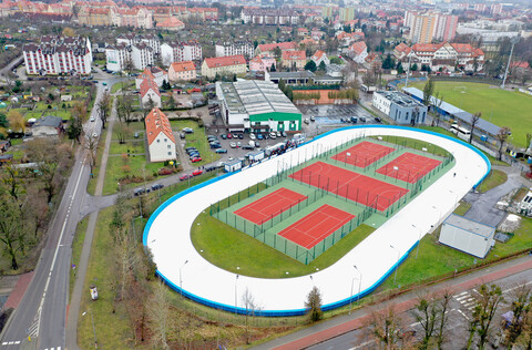 Jak miasto, zdaniem urzędników, wspiera sport dzieci i młodzieży