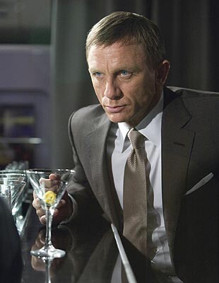 James Bond o północy!