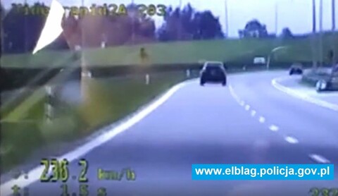 Jechała szybko, bo miała nowe auto