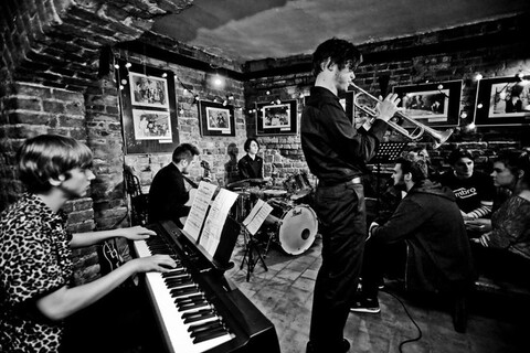 Młodzi jazzmani z Elbląga na wtorkowej jam session
