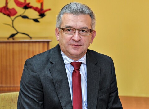 Jestem dumny, że byłem uczniem II LO (Absolwenci i kadra II LO, odc. 1.)
