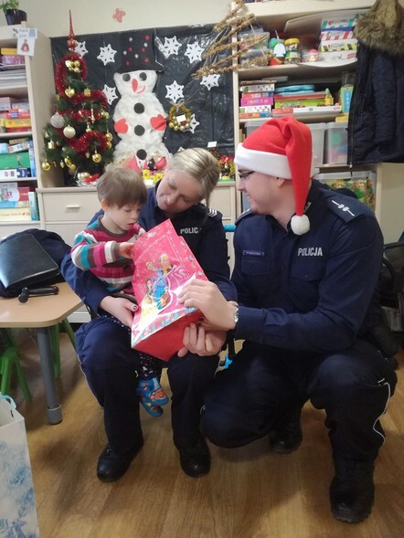 Kolejne dobre uczynki policjantów