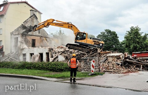 Kolejny budynek znika z miasta