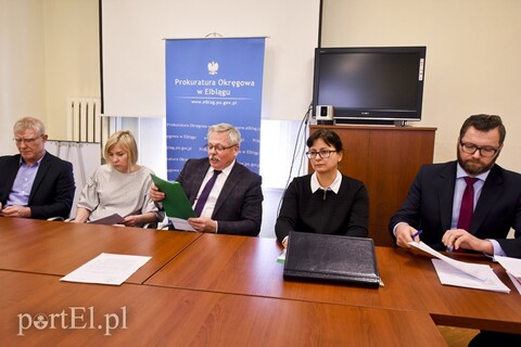 Ścigają za fałszywki, narkotyki, błędy lekarskie