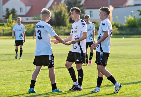 Kontrast wśród elbląskich czwartoligowców
