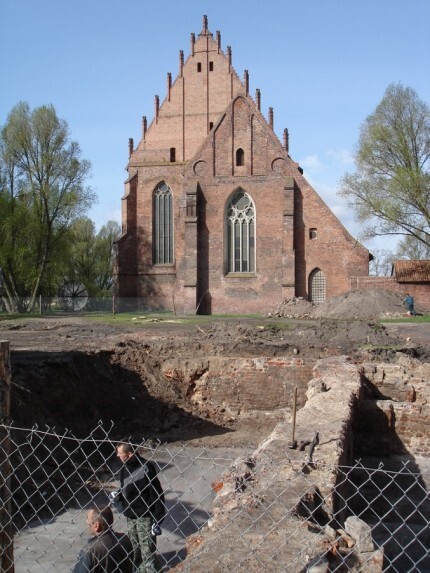 Koparki i naukowcy - posłuchaj!
