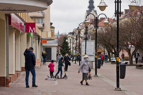 Koronawirus. 6469 nowych przypadków w kraju. Zmarły 423 osoby (aktualizacja)