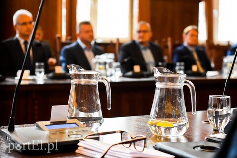 Kranówkę pijcie w domu, w urzędzie jej nie podadzą