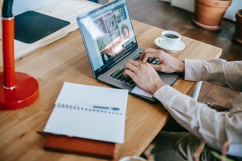 Kreatywne tworzenie stron internetowych – jak zrobić to samodzielnie?