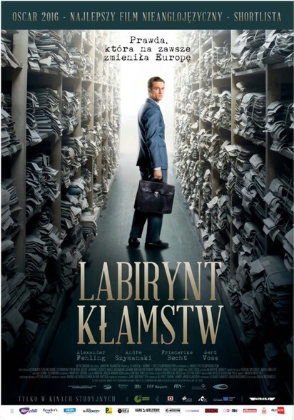 Labirynt Kłamstw w Dyskusyjnym Klubie Filmowym