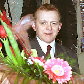 Zaskoczony i szczęśliwy