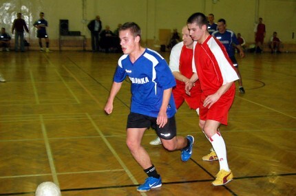 Ligi halowe na finiszu (futsal)