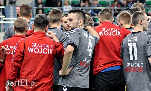 Meblarze po pierwszym turnieju (piłka ręczna)