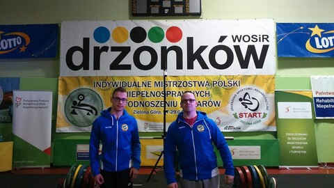 Medale ciężarowców z IKS Atak