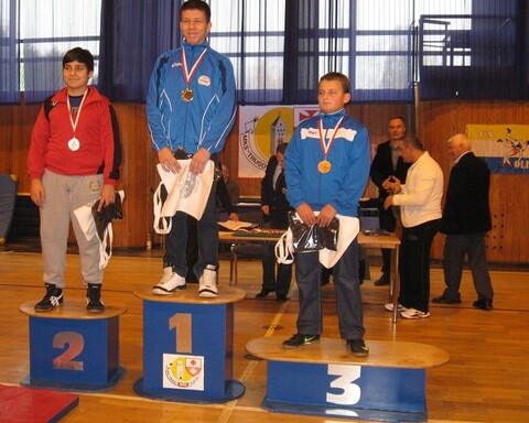 Medalowy turniej zapaśniczy