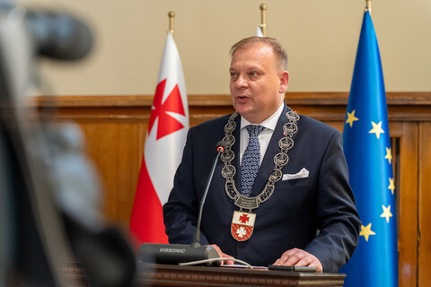 Prezydent po ślubowaniu, we wtorek będzie wiceprezydent