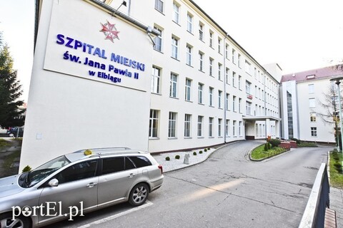 Szpital miejski w podwyższonej gotowości, w wojewódzkim zakaz odwiedzin