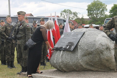 Mieszkańcy pamiętają o bohaterskim pilocie