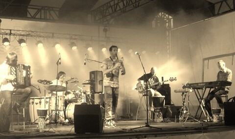 Mjazzga: Acoustic Acrobats