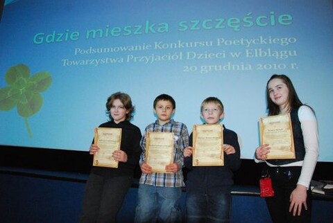 Młodzi poeci wiedzą Gdzie mieszka szczęście