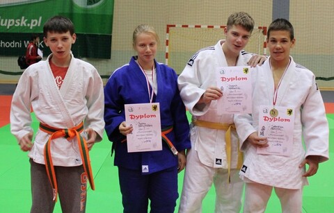 Młodzicy walczyli w Jezierzycach (judo)
