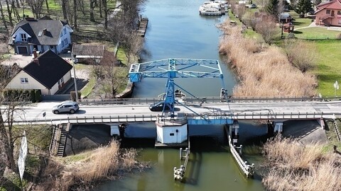 Nowa droga i mosty po drodze na Mierzeję