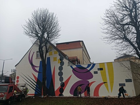 Mural na jubileusz prawie gotowy