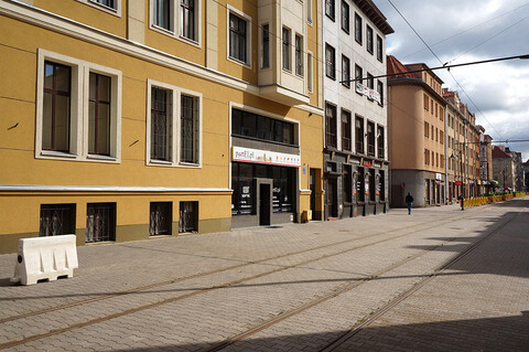 Uwaga, jedzie tramwaj!