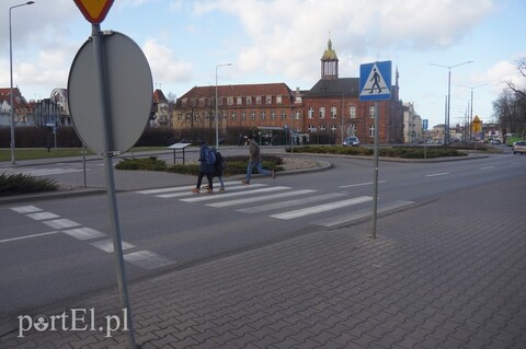 Zamrugają kocie oczka