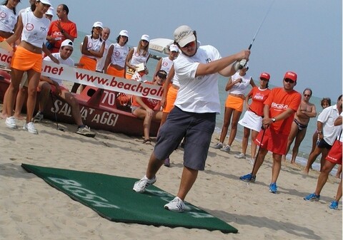 Najpierw golf, potem koncert