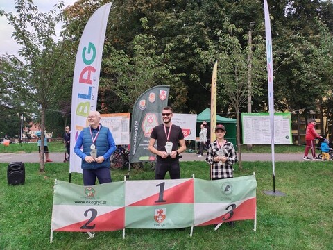 Najwytrwalsi z medalami. Marszobiegi na orientację w parku Modrzewie zakończone 