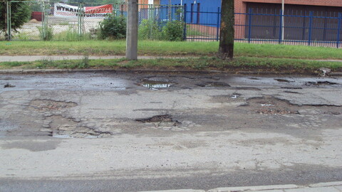 Nasze piękne, dziurawe...
