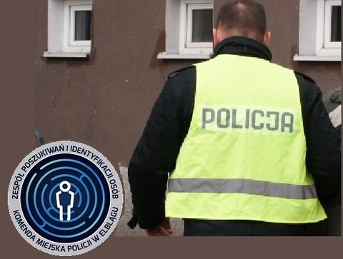 Nie chciał ich wpuścić drzwiami, to weszli oknem