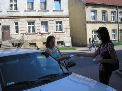 Nie parkuj na „kopertkach”