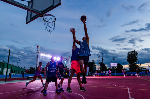 Nocny Turniej Koszykówki 3x3 w Elblągu