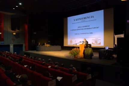O geodezji, kartografii, informacji przestrzennej i nie tylko