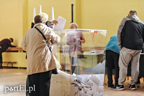 O mandacie radnego zdecydowało... losowanie