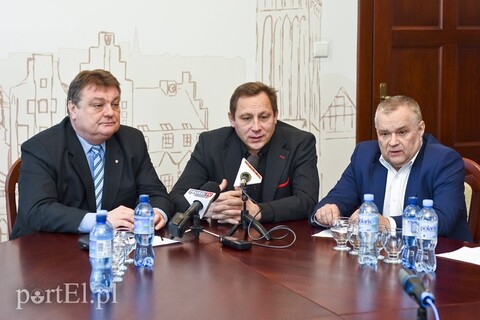 Tropem wilczym po lesie