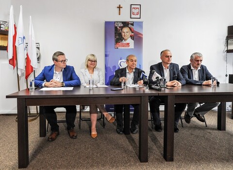 Wyborczy kanał przez Mierzeję