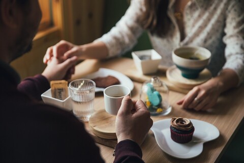 Oryginalny prezent na walentynki. Co zorganizować zamiast wyjścia do restauracji?