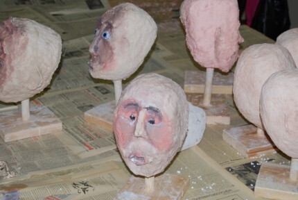 Papier mache ożywiony duchem legendy