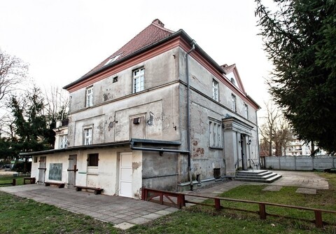 Piątka chętnych na remont przedszkola