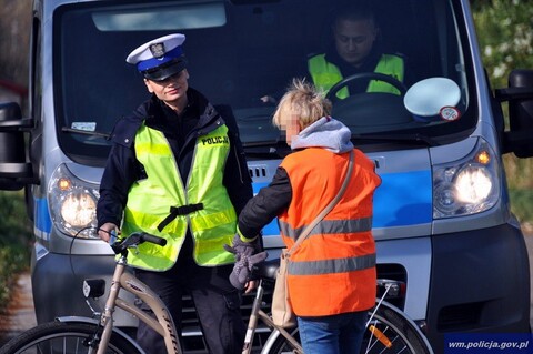Piesi nagminnie łamią przepisy ruchu drogowego