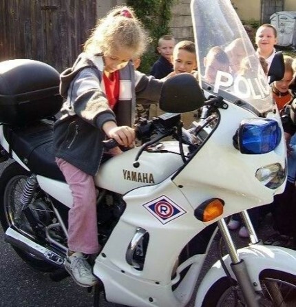 Pokazali radiowóz i motocykl