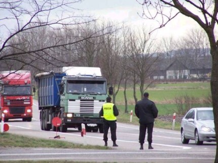Walczą z piratami drogowymi