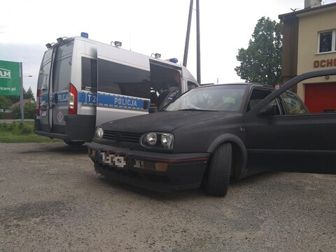 Policjanci skontrolowali stan techniczny aut